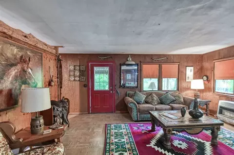 Living - 21214 E Third St, Hinton, OK 73047 photo 1 of 2