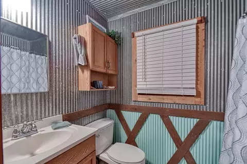 Bath - 21214 E Third St, Hinton, OK 73047 photo 1 of 3