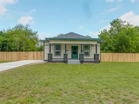 1624 W Idaho Ave, Chickasha, OK 73018