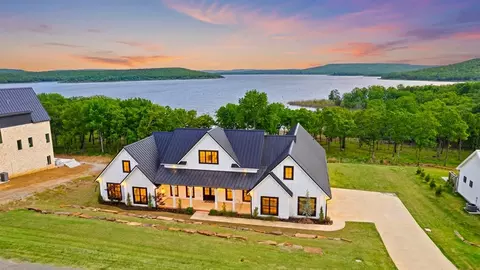 Exterior - 754 Pebble Ridge Arc, Eufaula, OK 74432 photo 3 of 10