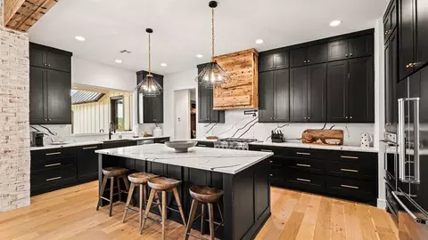 Kitchen - 754 Pebble Ridge Arc, Eufaula, OK 74432 photo 1 of 5