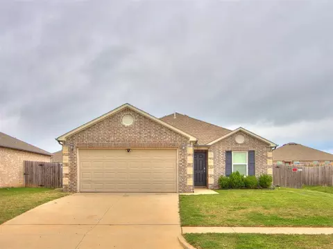 215 Waterside Dr, Newcastle, OK 73065