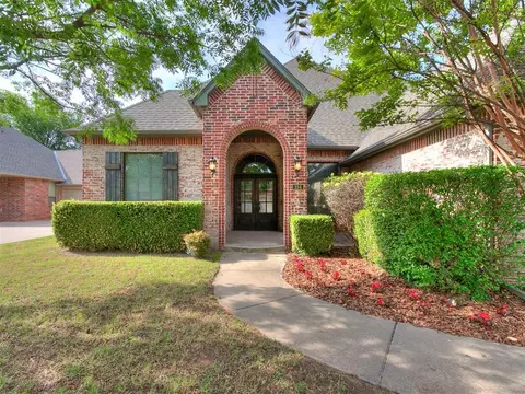 154 Evermay Dr, Edmond, OK 73013