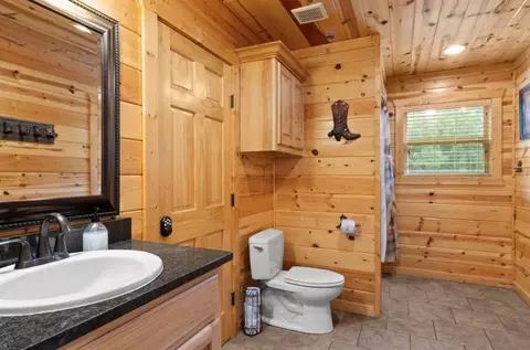Bath - 170 Driftcast Rd, Broken Bow, OK 74728 photo 7 of 7