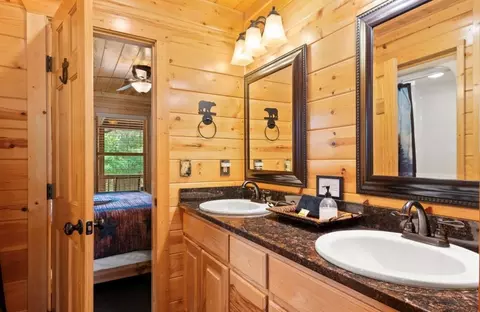 Bath - 170 Driftcast Rd, Broken Bow, OK 74728 photo 5 of 7