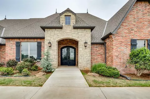 10901 Secretariat Dr, Mustang, OK 73064