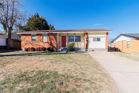 205 Oak St, Elgin, OK 73538