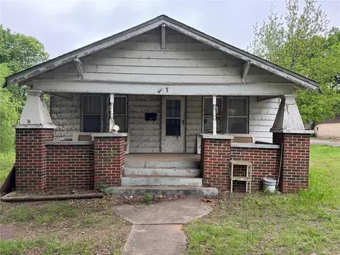 201 S 12th St, Tonkawa, OK 74653