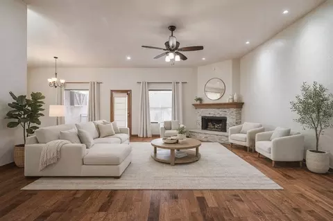 18016 San Mateo Ct, Edmond, OK 73012
