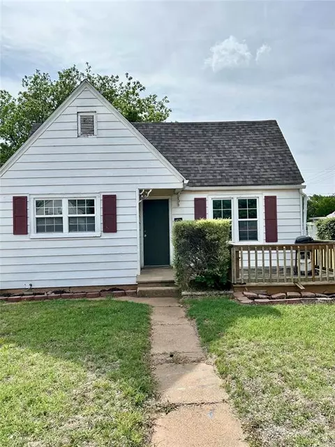 Exterior - 314 N Main St, Thomas, OK 73669 photo 2 of 4