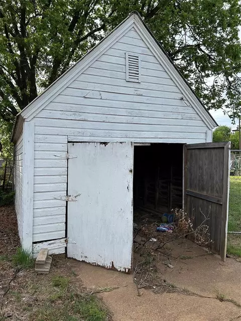 Other - 314 N Main St, Thomas, OK 73669 photo 3 of 5