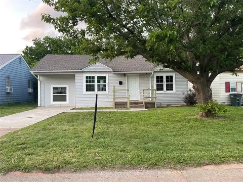4721 SE 24th St, Del City, OK 73115