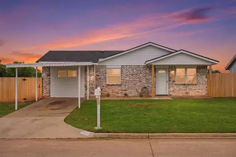 4631 SW J Ave, Lawton, OK 73505