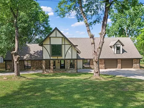839 E Burr Oak Rd, Norman, OK 73072