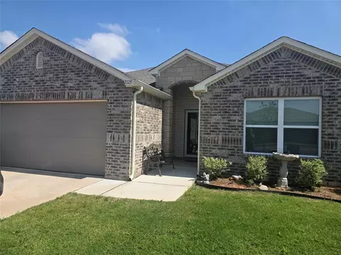 2115 Ridge Way St, Chickasha, OK 73018