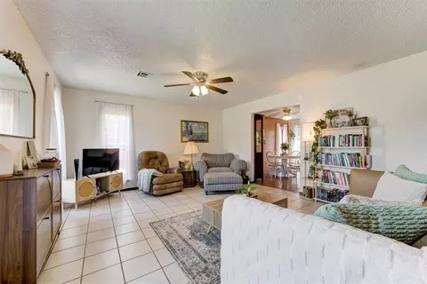1012 Redstone Dr, Noble, OK 73068 photo 6