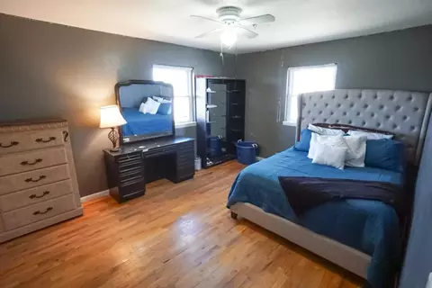 Bedroom - 1909 W Modelle Ave, Clinton, OK 73601 photo 4 of 5