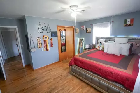 Bedroom - 1909 W Modelle Ave, Clinton, OK 73601 photo 5 of 5