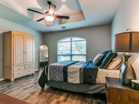 Bedroom - 524 Talon Dr, Norman, OK 73072 photo 2 of 4