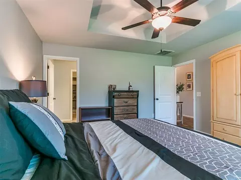 Bedroom - 524 Talon Dr, Norman, OK 73072 photo 1 of 4