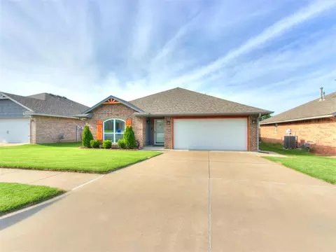 Exterior - 524 Talon Dr, Norman, OK 73072 photo 1 of 8
