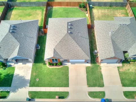 View/Area - 524 Talon Dr, Norman, OK 73072 photo 2 of 2