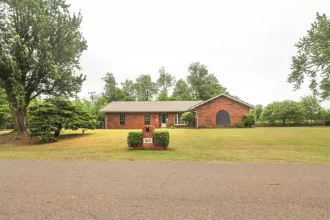 1814 E Sherwood Ter, Mustang, OK 73064