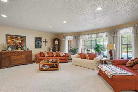 Living - 202 Whiteshield St, Hammon, OK 73650 photo 2 of 4