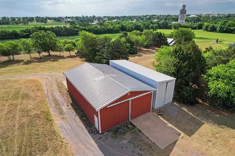 Other - 202 Whiteshield St, Hammon, OK 73650 photo 9 of 13