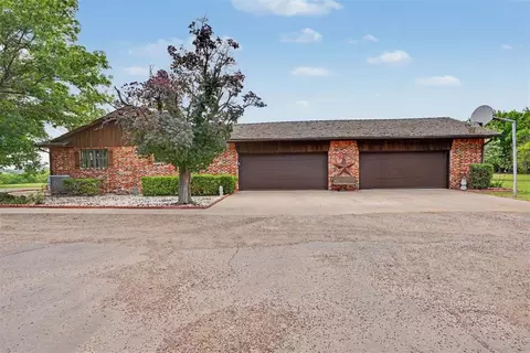Other - 202 Whiteshield St, Hammon, OK 73650 photo 1 of 13