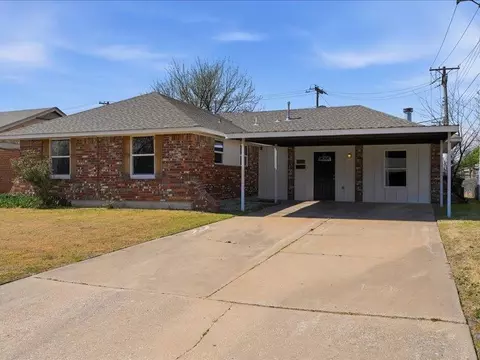 1501 Lawton Ave, Moore, OK 73160