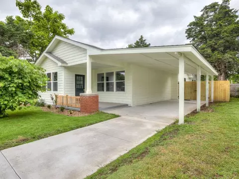 1735 NW 33rd St, Oklahoma City, OK 73118