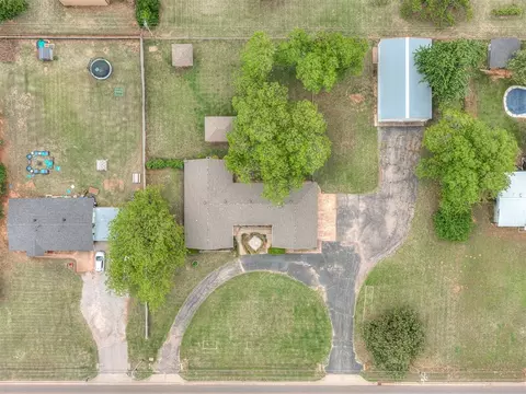 View/Area - 508 E Main St, Tuttle, OK 73089 photo 4 of 5