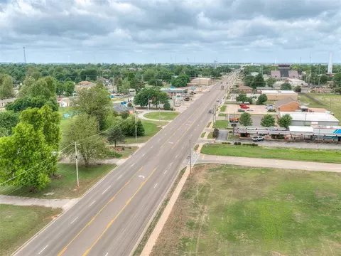 View/Area - 508 E Main St, Tuttle, OK 73089 photo 5 of 5