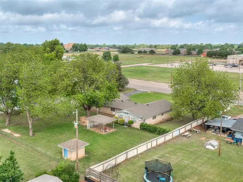 View/Area - 508 E Main St, Tuttle, OK 73089 photo 3 of 5