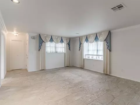 Living - 508 E Main St, Tuttle, OK 73089 photo 4 of 4
