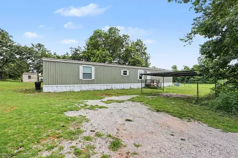 13919 E Maguire Rd, Noble, OK 73068