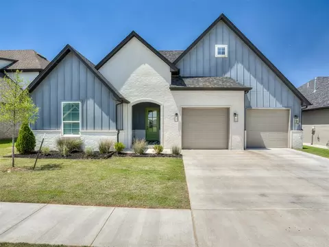 9213 Lupine Rd, Yukon, OK 73099