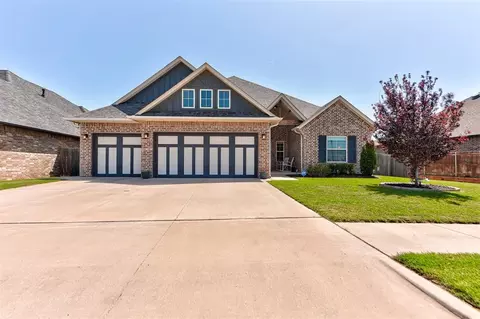 10800 Mountain Fork Dr, Yukon, OK 73099