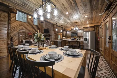 Dining - 70 Pinehurst Ln, Broken Bow, OK 74728 photo 1 of 2
