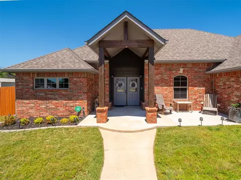 45100 Scotlyn Dr, Shawnee, OK 74801