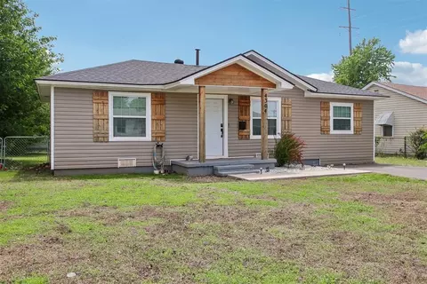 4304 SE 38th St, Del City, OK 73115