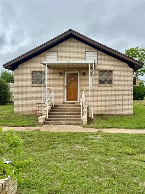 120 N Main St, Verden, OK 73092