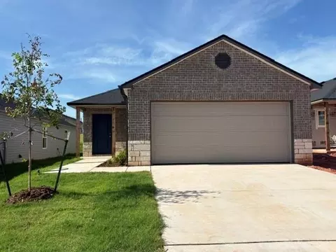 1213 Saddle Dr, Guthrie, OK 73044