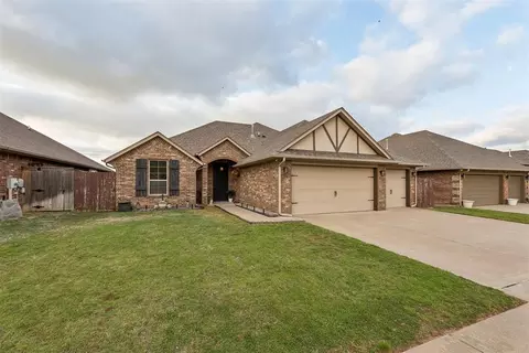 10917 SW 30th Ter, Yukon, OK 73099