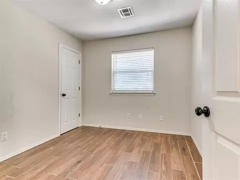 Bedroom - 2017 Elmhurst Dr, Norman, OK 73071 photo 2 of 4