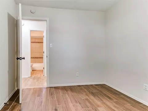Bedroom - 2017 Elmhurst Dr, Norman, OK 73071 photo 1 of 4