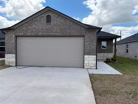 12821 Torretta Way, Yukon, OK 73099