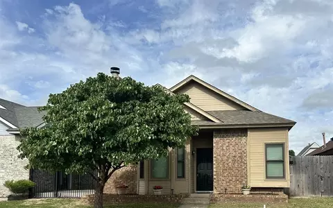 2131 Lonnie Ln, Oklahoma City, OK 73170