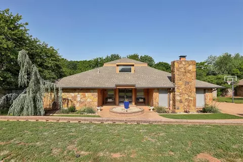 2109 Brookwood Pl, Edmond, OK 73034